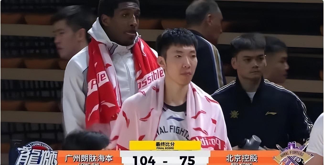 开云下载-北控29分惨败，张庆鹏赛后批评队员，球迷：为啥输球全是球员责任